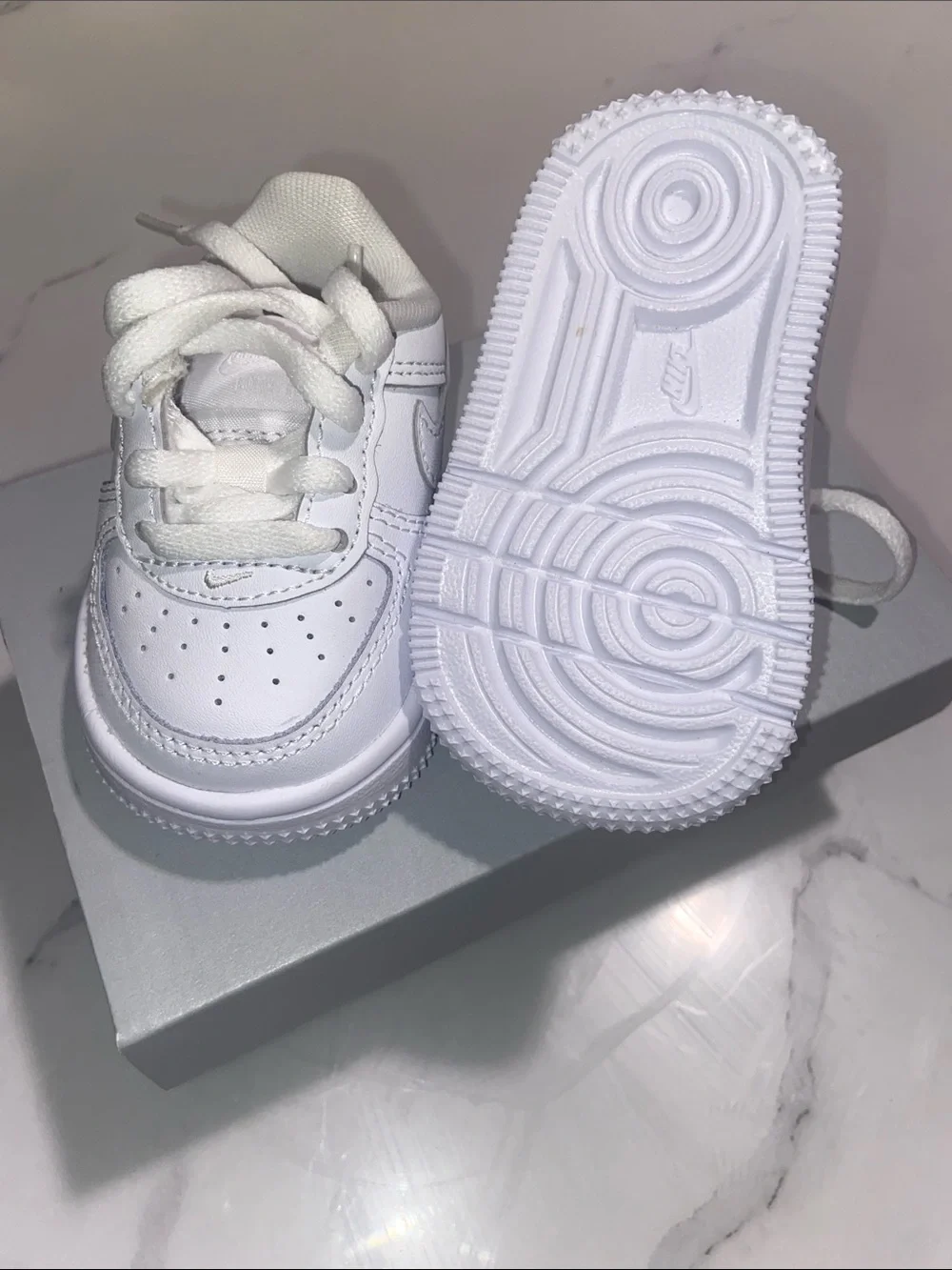 Nike Kids White Low-Top Sneaker